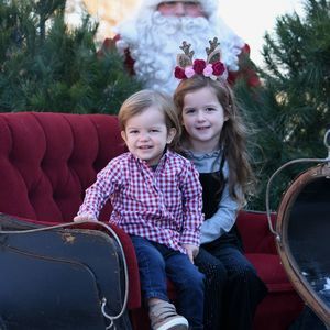 Meet your Posher, Chanel